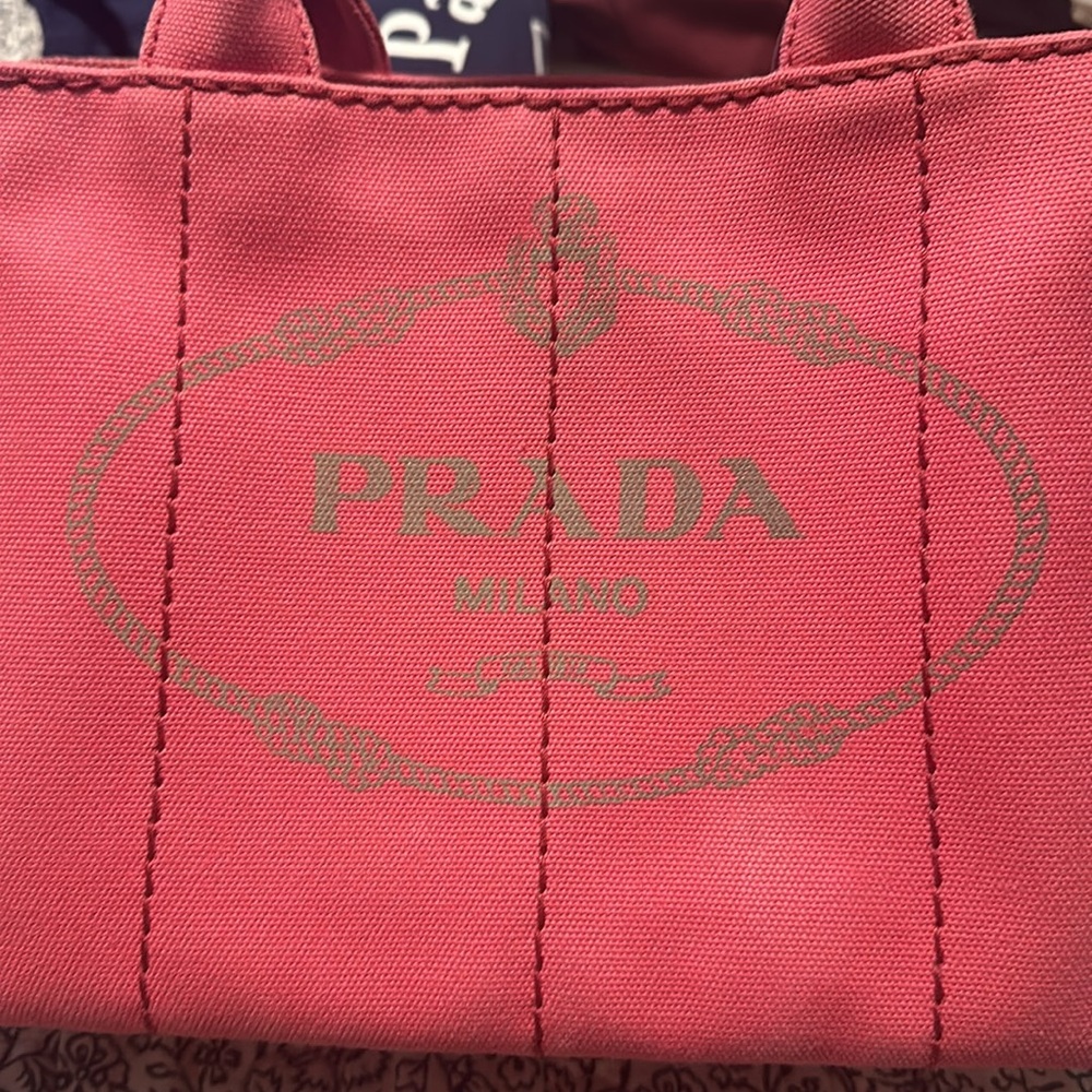 Prada 🩷 - Picture 6 of 8